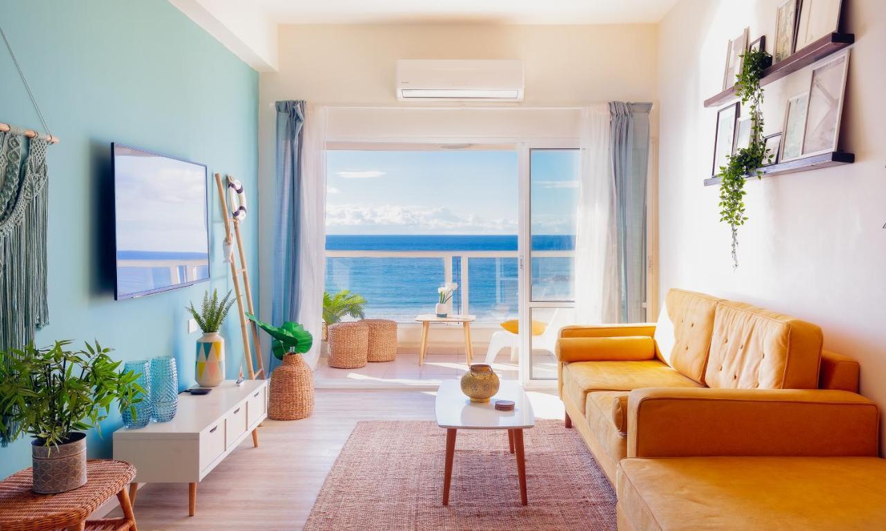 4 Bedroom Apartment On The Beach Тель-Авив Экстерьер фото